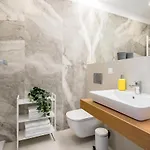 Διαμέρισμα Contemporary Haven - 1 Bedroom With A Balcony Charm *