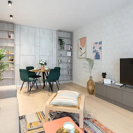 Contemporary Haven - 1 Bedroom With A Balcony Charm Bucharest