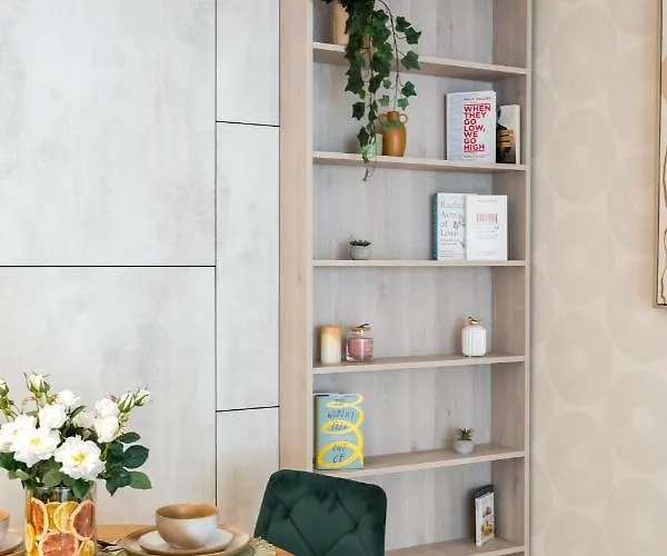 Contemporary Haven - 1 Bedroom With A Balcony Charm * Бухарест