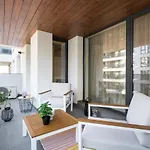 Appartamento Contemporary Haven - 1 Bedroom With A Balcony Charm