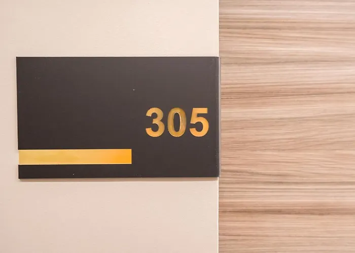 Contemporary Haven - 1 Bedroom With A Balcony Charm * Βουκουρέστι